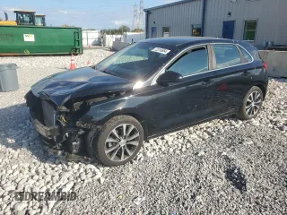 2018 Hyundai Elantra GT with VIN KMHH35LE1JU009133, listed as a Copart auction lot 72318654 with 57,843 mi miles and Salvage Title. Bid and sale history available at carsss.com. Image 1.