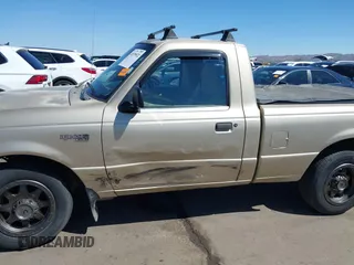 2000 Ford Ranger XL with VIN 1FTYR10CXYPA60122, listed as a IAAI auction lot 41879932 with 161,820 mi miles. Bid and sale history available at carsss.com. Image 14.