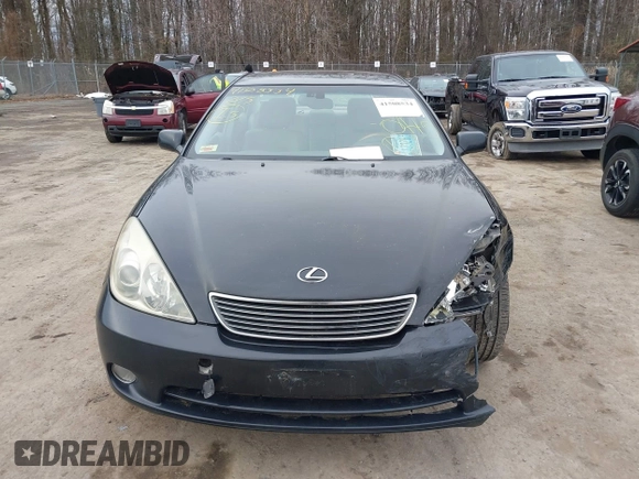 2005 Lexus ES 330 with VIN JTHBA30G555104867, listed as a IAAI auction lot 41508534 with 178,416 mi miles. Bid and sale history available at carsss.com. Image 12.