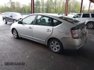 2005 Toyota Prius with VIN JTDKB22U353110142, listed as a IAAI auction lot 42197390 with 254,471 mi miles and . Bid and sale history available at DreamBid. Image 3.