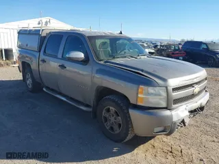 2008 Chevrolet Silverado 1500 LT w/1LT with VIN 2GCEK13M381227512, listed as a IAAI auction lot 41479521 with 261,854 mi miles. Bid and sale history available at carsss.com. Image 1.