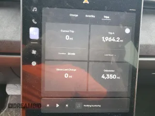 2023 Fisker Ocean One z VIN VCF1ZBU28PG005983, wystawiony jako Copart lot #69678514 z przebiegiem 4350 mil mil oraz Szkody całkowita. Historia ofert i sprzedaży dostępna na DreamBid. Obrazek 9.