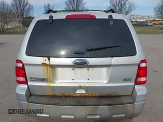 2011 Ford Escape Limited with VIN 1FMCU9EG3BKA75032, listed as a IAAI auction lot 41814428 with 177,984 mi miles and . Bid and sale history available at carsss.com. Image 16.