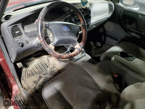 2001 Ford Ranger XL Fleet with VIN 1FTZR15E11PB75101, listed as a Copart auction lot 45923395 with 240,015 mi miles and Salvage Title. Bid and sale history available at DreamBid. Image 8.