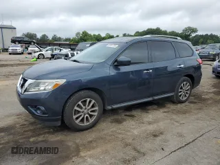 2015 Nissan Pathfinder SV with VIN 5N1AR2MNXFC689186, listed as a Copart auction lot 55161745 with 132,218 mi miles and Clean title. Bid and sale history available at DreamBid. Image 1.