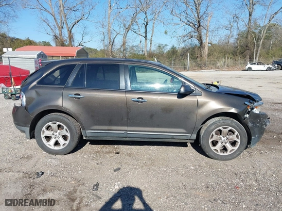 2011 Ford Edge SEL with VIN 2FMDK4JC1BBB04411, listed as a IAAI auction lot 41704037 with 235,673 mi miles. Bid and sale history available at carsss.com. Image 13.
