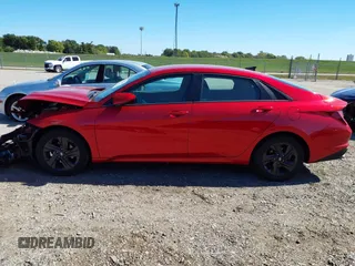2022 Hyundai Elantra SEL with VIN 5NPLM4AG7NH085403, listed as a IAAI auction lot 40477863 with 18,638 mi miles and . Bid and sale history available at DreamBid. Image 14.