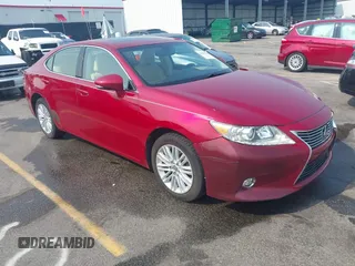 2014 Lexus ES 330 z VIN JTHBK1GGXE2088416, wystawiony jako IAAI lot #42381928 z przebiegiem 109 991 mil mil oraz . Historia ofert i sprzedaży dostępna na DreamBid. Obrazek 1.