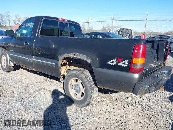 1999 Chevrolet Silverado 1500 LT with VIN 1GCEK14T8XE115517, listed as a IAAI auction lot 42094504 with 183,583 mi miles. Bid and sale history available at carsss.com. Image 3.