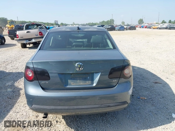 2006 Volkswagen Jetta 2.5L z VIN 3VWSF71K06M798437, wystawiony jako IAAI lot #42559453 z przebiegiem 169 485 mil mil oraz . Historia ofert i sprzedaży dostępna na DreamBid. Obrazek 17.