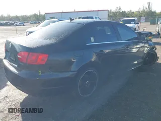 2011 Volkswagen Jetta SEL z VIN 3VWLX7AJ4BM335798, wystawiony jako IAAI lot #41664073 z przebiegiem 209 080 mil mil oraz . Historia ofert i sprzedaży dostępna na DreamBid. Obrazek 4.