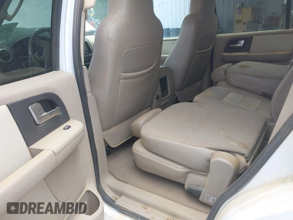 2004 Ford Expedition Eddie Bauer with VIN 1FMRU17W04LB61654, listed as a IAAI auction lot 42456262 with 305,787 mi miles and . Bid and sale history available at DreamBid. Image 8.