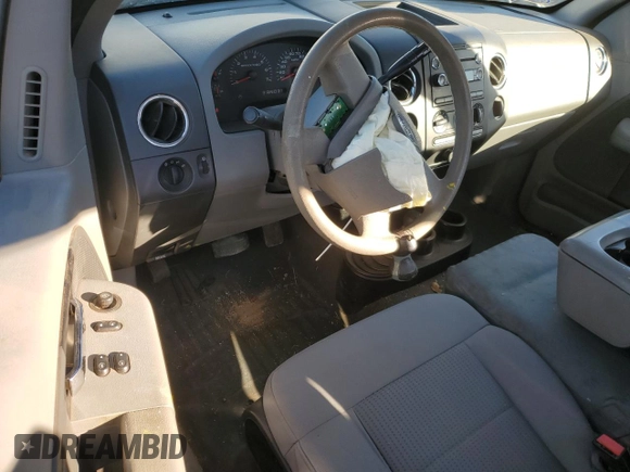 2008 Ford F-150 XL with VIN 1FTRF14V68KC10524, listed as a Copart auction lot 84461924 with 190,236 mi miles and Salvage Title. Bid and sale history available at carsss.com. Image 8.