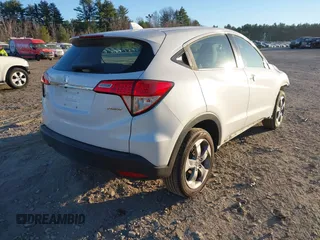 2021 Honda HR-V LX with VIN 3CZRU6H36MM738069, listed as a IAAI auction lot 40893571 with 68,172 mi miles. Bid and sale history available at carsss.com. Image 4.
