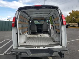 2022 GMC Savana Cargo Van with VIN 1GTW7AFP1N1188822, listed as a Copart auction lot 76135484 with 24,056 mi miles and Clean Title. Bid and sale history available at carsss.com. Image 6.