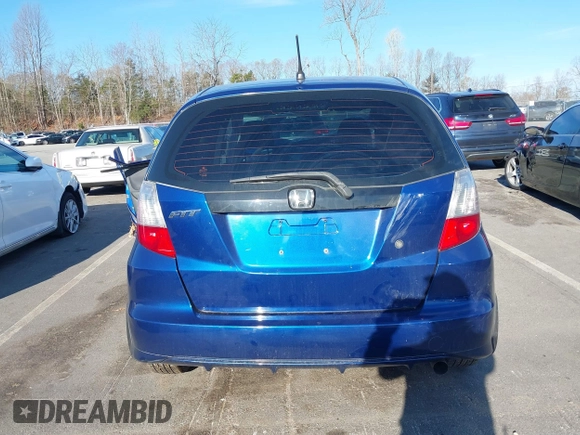 2010 Honda Fit with VIN JHMGE8H20AS005806, listed as a IAAI auction lot 41875876 with 1 mi miles. Bid and sale history available at carsss.com. Image 17.