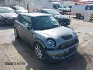 2009 MINI Hardtop S with VIN WMWMF73509TW86792, listed as a IAAI auction lot 41766406 with 174,724 mi miles and . Bid and sale history available at DreamBid. Image 1.