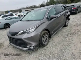 2021 Toyota Sienna XLE with VIN 5TDYRKEC1MS072223, listed as a Copart auction lot 45282985 with 81,311 mi miles and Salvage Title. Bid and sale history available at DreamBid. Image 12.