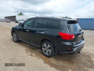 2017 Nissan Pathfinder SV with VIN 5N1DR2MN7HC910579, listed as a IAAI auction lot 42612170 with 153,288 mi miles and . Bid and sale history available at DreamBid. Image 3.