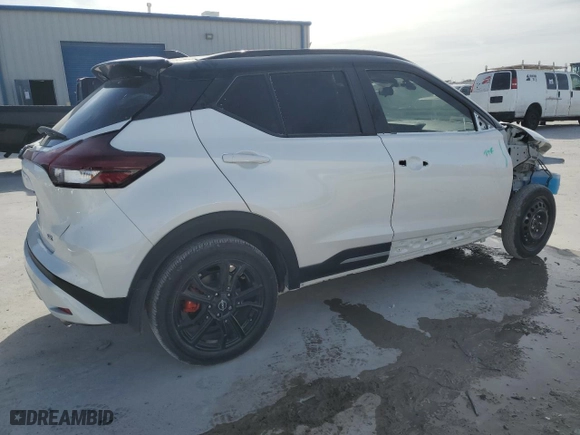 2024 Nissan Kicks SR with VIN 3N1CP5DV7RL496851, listed as a Copart auction lot 49432635 with 11,178 mi miles and Salvage Title. Bid and sale history available at carsss.com. Image 3.