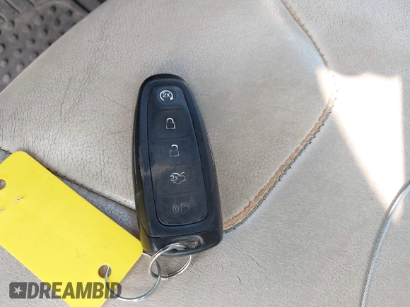 2018 Ford Focus Titanium z VIN 1FADP3N24JL313938, wystawiony jako IAAI lot #42050701 z przebiegiem 162 859 mil mil oraz . Historia ofert i sprzedaży dostępna na DreamBid. Obrazek 11.