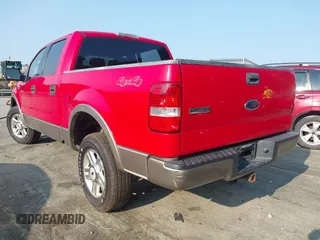 2004 Ford F-150 XLT z VIN 1FTPW14534KD79126, wystawiony jako IAAI lot #42388904 z przebiegiem 223 543 mil mil oraz . Historia ofert i sprzedaży dostępna na DreamBid. Obrazek 3.