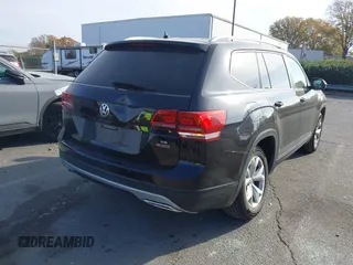 2018 Volkswagen Atlas Launch Edition с VIN 1V2HR2CA8JC500429, выставлен на аукционе IAAI как лот 40957780 с пробегом 69 353 миль миль и . История ставок и продаж доступна на DreamBid. Изображение 6.