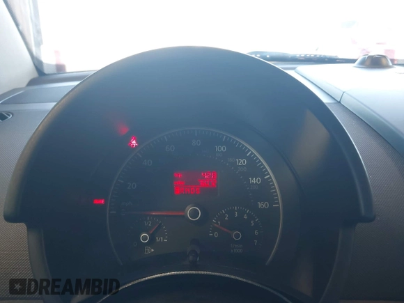 2010 Volkswagen Beetle with VIN 3VWRG3AL1AM003482, listed as a IAAI auction lot 42191257 with 76,072 mi miles and . Bid and sale history available at DreamBid. Image 7.