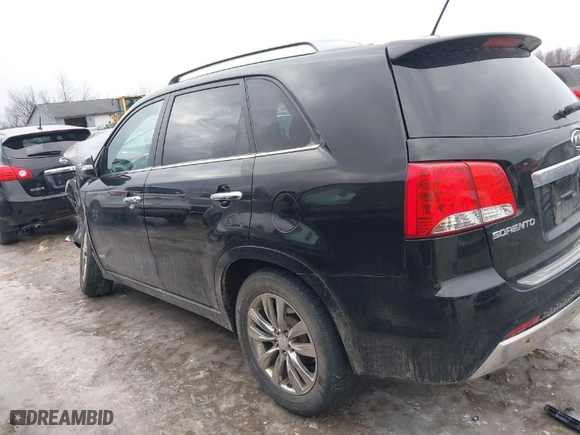 2013 Kia Sorento SX with VIN 5XYKWDA28DG340057, listed as a IAAI auction lot 41561148 with 116,828 mi miles. Bid and sale history available at carsss.com. Image 15.