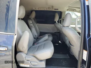 2018 Toyota Sienna XLE Auto Access Seat z VIN 5TDYZ3DC1JS962837, wystawiony jako Copart lot #54795435 z przebiegiem 122 282 mil mil oraz Nie do naprawy • Non repairable. Historia ofert i sprzedaży dostępna na DreamBid. Obrazek 11.