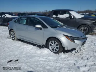 2021 Toyota Corolla LE with VIN 5YFEPMAE4MP165435, listed as a Copart auction lot 45597615 with 86,922 mi miles and Salvage Title. Bid and sale history available at carsss.com. Image 4.