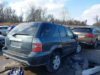 2005 Acura MDX Touring with VIN 2HNYD18935H543999, listed as a IAAI auction lot 41415777 with 301,327 mi miles. Bid and sale history available at carsss.com. Image 4.
