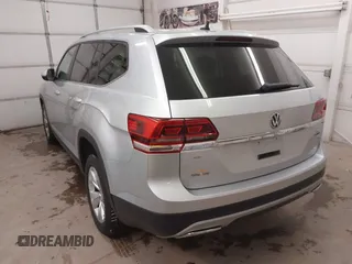 2019 Volkswagen Atlas SE with VIN 1V2LR2CA2KC533079, listed as a IAAI auction lot 41352399 with 88,826 mi miles and . Bid and sale history available at DreamBid. Image 3.