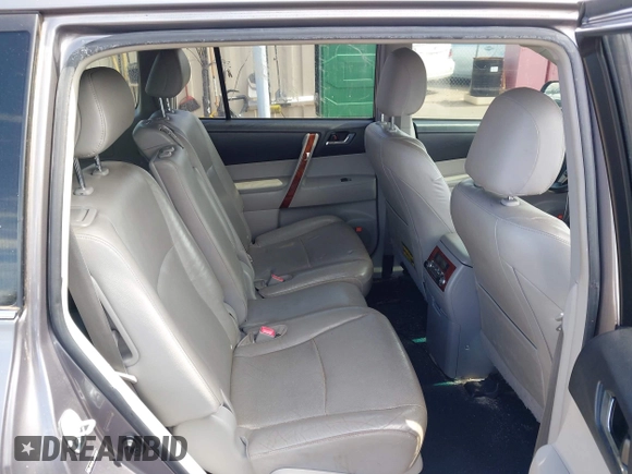 2011 Toyota Highlander Limited with VIN JTEDC3EH9B2000932, listed as a IAAI auction lot 42194620 with 199,174 mi miles and . Bid and sale history available at DreamBid. Image 8.