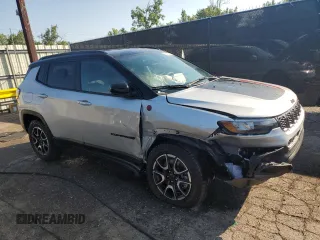 2025 Jeep Compass Trailhawk with VIN 3C4NJDDN0ST564544, listed as a Copart auction lot 63287955 with 7,390 mi miles and Clean title. Bid and sale history available at DreamBid. Image 4.