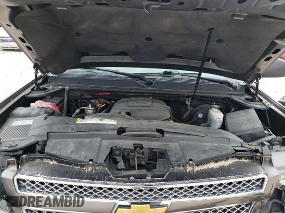 2008 Chevrolet Suburban LT with VIN 1GNFC16038J231941, listed as a Copart auction lot 76061534 with 239,562 mi miles and Salvage Title. Bid and sale history available at carsss.com. Image 12.