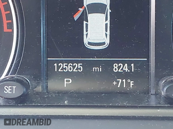 2015 Audi Q5 Premium Plus with VIN WA1LFAFP7FA063194, listed as a IAAI auction lot 41917897 with 125,625 mi miles and . Bid and sale history available at DreamBid. Image 15.