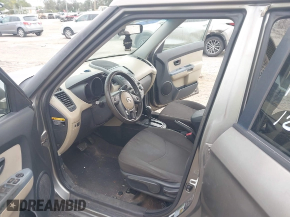 2010 Kia Soul + with VIN KNDJT2A22A7045182, listed as a IAAI auction lot 41322297 with 178,817 mi miles. Bid and sale history available at carsss.com. Image 5.
