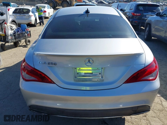 2017 Mercedes-Benz CLA 250 z VIN WDDSJ4EB5HN433499, wystawiony jako IAAI lot #41658183 z przebiegiem 67 668 mil mil oraz . Historia ofert i sprzedaży dostępna na DreamBid. Obrazek 17.