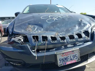 2019 Jeep Cherokee Limited with VIN 1C4PJMDX4KD400228, listed as a IAAI auction lot 42533145 with 64,537 mi miles and . Bid and sale history available at DreamBid. Image 18.