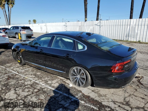 2023 Volvo S90 Plus z VIN LVY062MN0PP351307, wystawiony jako Copart lot #40932624 z przebiegiem 6 018 mil mil oraz . Historia ofert i sprzedaży dostępna na DreamBid. Obrazek 2.