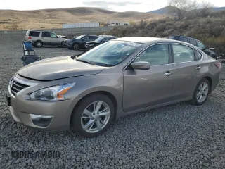 2014 Nissan Altima 2.5 with VIN 1N4AL3AP3EN236747, listed as a Copart auction lot 78548754 with 145,627 mi miles and Salvage Title. Bid and sale history available at carsss.com. Image 1.