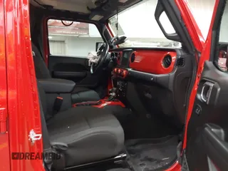 2022 Jeep Gladiator Altitude z VIN 1C6HJTAGXNL117353, wystawiony jako IAAI lot #42427921 z przebiegiem 28 801 mil mil oraz . Historia ofert i sprzedaży dostępna na DreamBid. Obrazek 5.