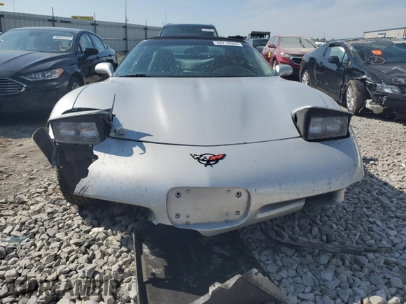 1998 Chevrolet Corvette with VIN 1G1YY32G9W5123033, listed as a Copart auction lot 68718924 with 0 mi miles and Salvage Title. Bid and sale history available at carsss.com. Image 5.