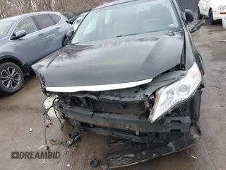 2011 Toyota Avalon with VIN 4T1BK3DBXBU422798, listed as a IAAI auction lot 41523326 with 111,064 mi miles and . Bid and sale history available at carsss.com. Image 6.