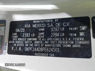 2023 Kia Forte LXS z VIN 3KPF24AD8PE624501, wystawiony jako IAAI lot #42376170 z przebiegiem 49 248 mil mil oraz . Historia ofert i sprzedaży dostępna na DreamBid. Obrazek 9.