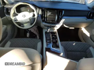 2020 Volvo V60 z VIN YV4102WK8L1039973, wystawiony jako Copart lot #37565654 z przebiegiem 28 201 mil mil oraz . Historia ofert i sprzedaży dostępna na DreamBid. Obrazek 8.