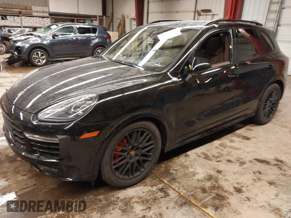 2016 Porsche Cayenne GTS z VIN WP1AD2A29GLA72438, wystawiony jako IAAI lot #41279805 z przebiegiem 29 769 mil mil oraz . Historia ofert i sprzedaży dostępna na DreamBid. Obrazek 18.