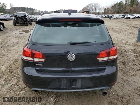 2011 Volkswagen GTI w/Sunroof z VIN WVWFV7AJ4BW015936, wystawiony jako Copart lot #84934284 z przebiegiem 83 802 mil mil oraz Czysty tytuł • Clean title. Historia ofert i sprzedaży dostępna na DreamBid. Obrazek 6.