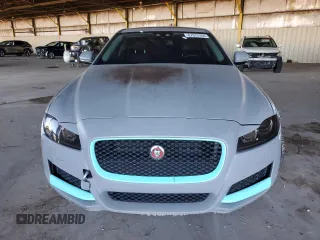 2017 Jaguar XF 20d Premium with VIN SAJBD4BN1HCY45593, listed as a Copart auction lot 67972354 with 55,710 mi miles and Salvage Title. Bid and sale history available at carsss.com. Image 5.